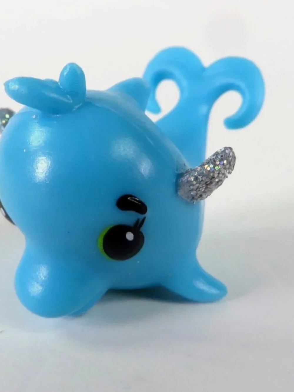 Hatchimals blue dolfinch